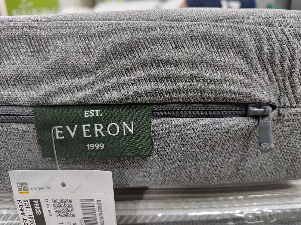 Đệm bông ép Everon vỏ chần-3